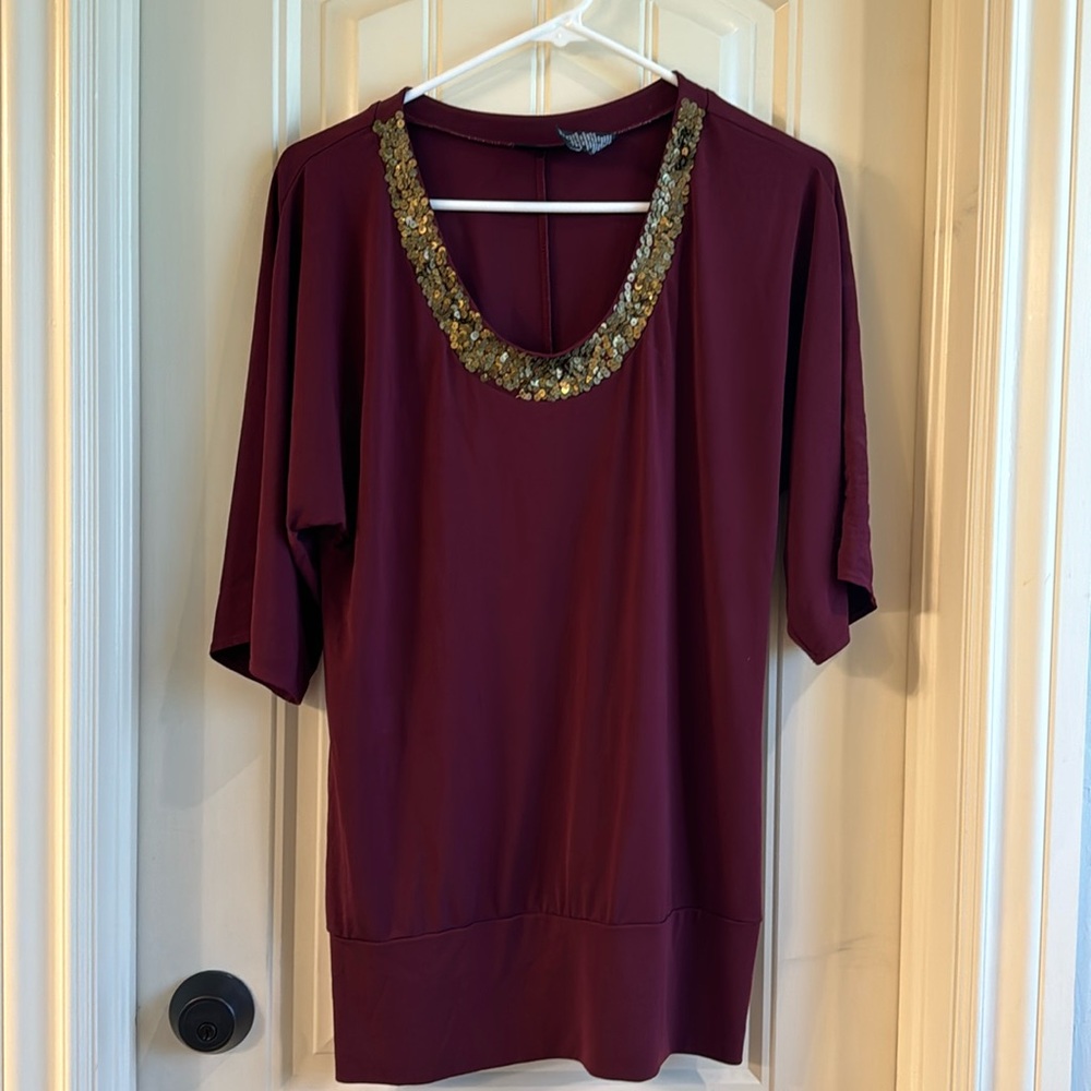 NY&Co maroon blouse